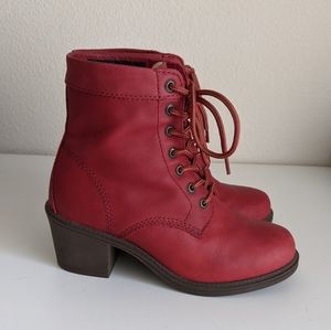 Kodiak Claire Red Heeled Ankle Boots Size 7.5